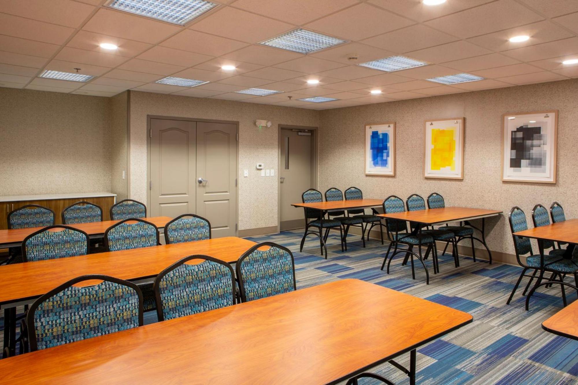 Holiday Inn Express & Suites Sioux City-South By Ihg Buitenkant foto